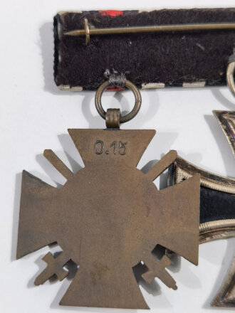 2er Spange ( Ordensspange ) Eisernes Kreuz 2. Klasse 1914 und Ehrenkreuz für Frontkämpfer, Bandspange umgestalltet zur Ordensspange, Eisernes Kreuz mit Hersteller dieser nicht sichtbar da im vernähten Bereich