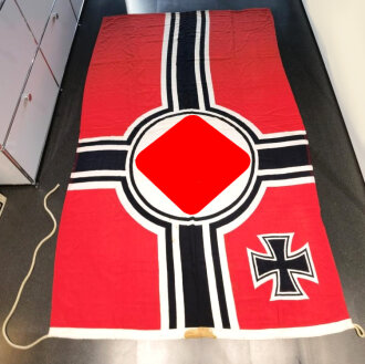 Kriegsmarine Reichskriegsflagge 150 x 250cm. Diverse kleine Löcher und Flecken, sonst gut