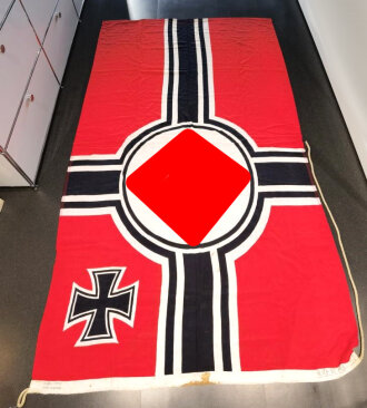 Kriegsmarine Reichskriegsflagge 150 x 250cm. Diverse kleine Löcher und Flecken, sonst gut
