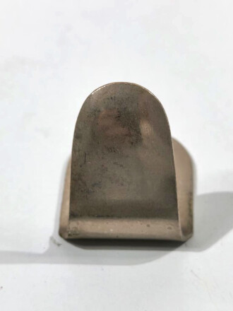 100 Stück Metallstanzteil  aus Eisen Wehrmacht, meist leicht angerostet