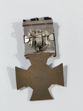 Ehrenkreuz für Kriegsteilnehmer an Einzelspange mit dazugehöriger Verleihungsurkunde, Ausgestellt an einen Landwirt aus Lohrheim, Urkunde vierfach gefaltet