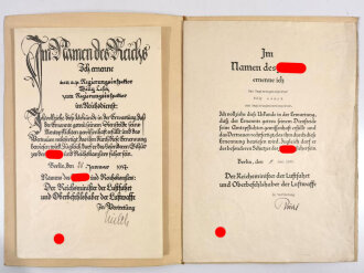 Luftwaffe, großformatige Ernennungsurkunde eines Regierungsinspektor zum Regierungsoberinspektor im Reichsdienst der Luftwaffe in der eierschalfarbenen Urkundenmappe