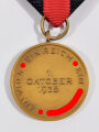 Anschlussmedaille Sudetenland ( 1. Oktober 1938 ) im Verleihungsetui, dieses mit Hersteller " Deschler & Sohn, München " mit Tragenadel und Einzelbandspange, sehr guter Zustand