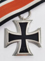 Eisernes Kreuz 2. Klasse 1939 in Schinkelform, Zarge  frostig,  Hakenkreuz volle Schwärzung, Bestmzustand