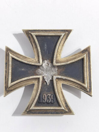 Eisernes Kreuz 1. Klasse 1939 mit Hersteller L/13...