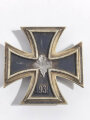 Eisernes Kreuz 1. Klasse 1939 mit Hersteller L/13 für " Paul Meybauer, Berlin ", Entnazifiziert, Rückseitig Nadelhaken gelötet, Zarge aufgebrochen