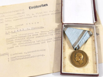 Königreich Bulgarien Zar Boris III , Verdienstmedaille in Bronze ohne Krone im Etui mit Empfangsbescheinigung, Etui an den Seiten beschädigt