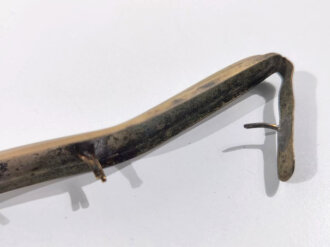 Hinterschiene für eine Pickelhaube , silbern, Gesamtlänge 14,5cm