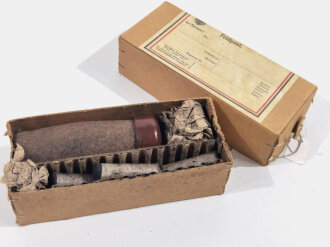 1.Weltkrieg, Taschenofen in einem Feldpostpaket, als sogenante " Liebesgaben" an die Front zu versenden