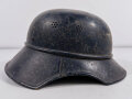 Stahlhelm Luftschutz. Kinnriemen gerissen, ungereinigter Scheunenfund