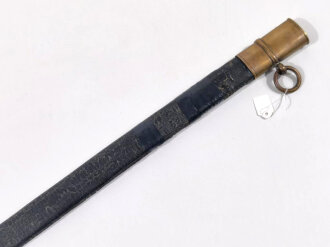 Scheide vermutlich für Model 1821 Frankreich, Mundblech vorhanden, Restbeschläge fehlen, Gesamtlänge 76cm