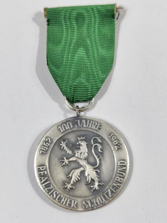 Tragbare Medaille " 100 Jahre Pfälzischer Schützenbund 1962"  "Für hervorragende Mitarbeit und Unterstützung"