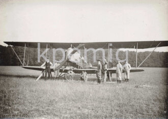 Fliegerei 1.Weltkrieg, 38 Fotos eines Angehörigen der Jagdstaffel 43 des Fliegerbatallions 4, Stationiert in Frankreich Nahe Metz 1917 und 18. Größe der Fotos meist 8,5 x 11 bzw. 9 x 14cm.