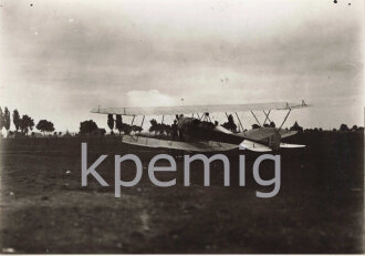 Fliegerei 1.Weltkrieg, 38 Fotos eines Angehörigen der Jagdstaffel 43 des Fliegerbatallions 4, Stationiert in Frankreich Nahe Metz 1917 und 18. Größe der Fotos meist 8,5 x 11 bzw. 9 x 14cm.