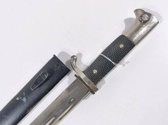 Extraseitengewehr KS98 Wehrmacht. Scheide überlackiert, Klinge ohne Herstellermarkierung, vorne angeschliffen, ungereinigtes Stück