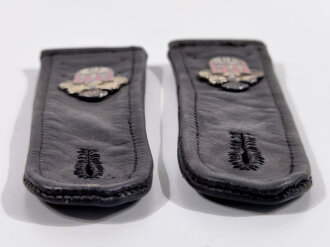 Polizei Hamburg, Paar Schulterklappen aus Leder mit emaillierten Auflagen