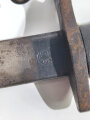 U.S. WWI, AEF Remington M1917 Bayonet (British P1913) with second pattern leather scabbard M1917, 55 cm (22"), good condition