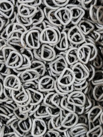 Metallbeschlag Wehrmacht aus Eisen, feldgrau lackiert. Breite 23 mm, sie erhalten ein ( 1 ) Stück