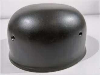 Glocke und Polster für einen Fallschirmjäger Stahlhelm der Wehrmacht. REPRODUKTION