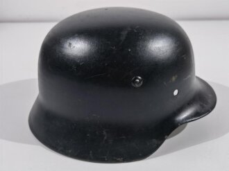 Stahlhelm Glocke Wehrmacht Modell 1935, ET64. Nach dem Krieg schwarz lackiert