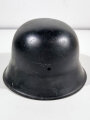 Stahlhelm Glocke Wehrmacht Modell 1942, NS64. Nach dem Krieg schwarz lackiert