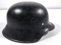 Stahlhelm Glocke Wehrmacht Modell 1942, NS64. Nach dem Krieg schwarz lackiert