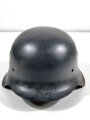 Stahlhelm Glocke Wehrmacht Modell 1942, NS64. Nach dem Krieg schwarz lackiert