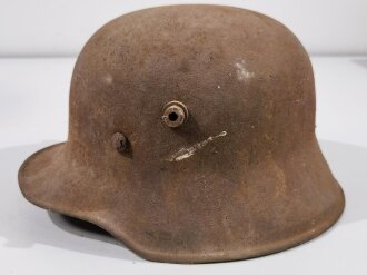 Stahlhelm frühe Wehrmacht . Ungereinigter Scheunenfund