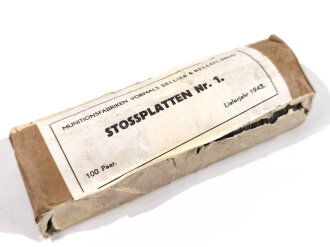 100 Paar Stossplatten für Stiefel und Halbschuhe, Lieferjahr 1943. Originalverpackt, ca 4 cm breit. Hersteller Munitionsfabriken Prag