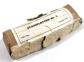 100 Paar Stossplatten für Stiefel und Halbschuhe, Lieferjahr 1943. Originalverpackt, ca 4 cm breit. Hersteller Munitionsfabriken Prag