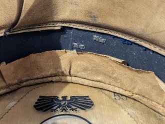 Feuerwehr Schirmmütze III. Reich, Kinnriemen defekt ( fehlt ), getragenes Stück