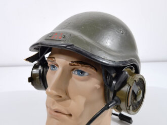 Großbritannien,"Combat Vehicle Crewman’s” Helmet, well used