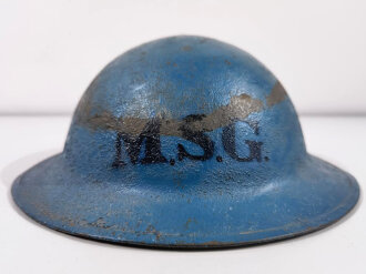 U.S. Modell 17 steel helmet. Original liner and chin...