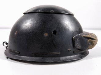 British WWII Tanker First Pattern Crash Helmet RTR / RAC, good condition