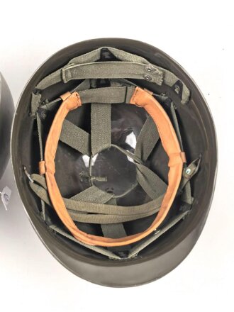 Niederlande, Stahlhelm Baumuster M1 , das Innenfutter datiert 1978. Gebraucht, guter Gesamtzustand