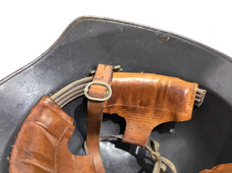 Schweiz, Stahlhelm M18/43 . Originallack