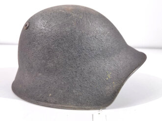 Schweiz, Stahlhelm M18/43 . Originallack