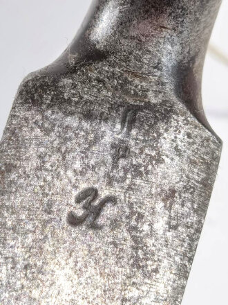 Tüllenbajonett mit Sperring für Dreyse Zündnadelgewehr  ,Deutschland, Modell 1841 dreikantig, Spitze ca 11 mm abgebrochen, Gesamtlänge 54,2cm,Klingenlänge  48,4 cm