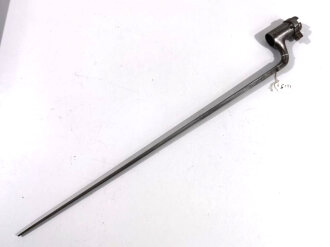 Tüllenbajonett mit Sperring für Dreyse Zündnadelgewehr  ,Deutschland, Modell 1841 dreikantig, Spitze ca 11 mm abgebrochen, Gesamtlänge 54,2cm,Klingenlänge  48,4 cm