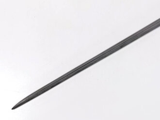 Tüllenbajonett mit Sperring für  Dreyse Zündnadelgewehr Modell 1862  ,Deutschland, dreikantig,Gesamtlänge 57,7 Klingenlänge 50,1