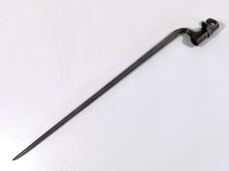 Tüllenbajonett mit Sperring für  Dreyse Zündnadelgewehr Modell 1862  ,Deutschland, dreikantig,Gesamtlänge 57,7 Klingenlänge 50,1