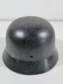 Stahlhelm Glocke Wehrmacht Modell 1935, Q68. Nach dem Krieg schwarz lackiert