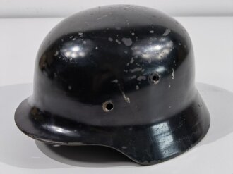 Deutschland nach 1945,  Stahlhelm Glocke Modell 1940, Hersteller NS64, schwarz lackiert