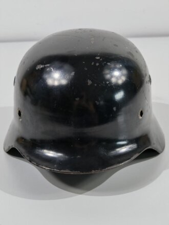 Deutschland nach 1945,  Stahlhelm Glocke Modell 1940, Hersteller NS64, schwarz lackiert