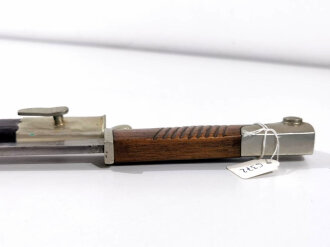 Kaiserreich, Seitengewehr 98 lang alter Art , Eigentumstück ohne Herstellermarke, kammermäßiger Truppenstempel, geätzte  Keilklinge mit Reichsadler, nicht aufpflanzbar, durchgehender Holzgriff