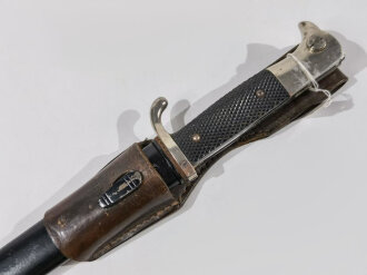 Extra Seitengewehr KS98 Wehrmacht, Eigentumstück, mit braunem Koppelschuh ,Hersteller Paul Seilheimer, Länge 35,7 cm, Scheide Originallack