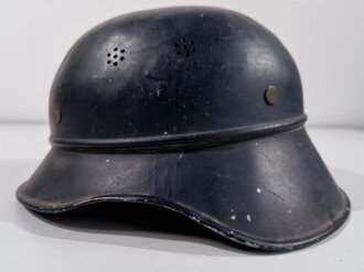 Stahlhelm Luftschutz, ungereinigtes Stück, der Kinnriemen und das Innenfutter aus Ersatzmaterial