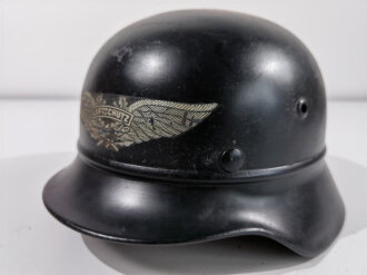 Stahlhelm Luftschutz, aussen überlackiertes...