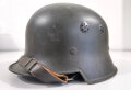 Stahlhelm vermutlich für technische Nothilfe. dunkelgrüner Originallack, zusammengehörig, guter Gesamtzustand