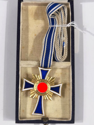 Ehrenkreuz der Deutschen Mutter in Gold, im Verleihungsetui von " Wilhelm Deumer, Lüdenscheid "